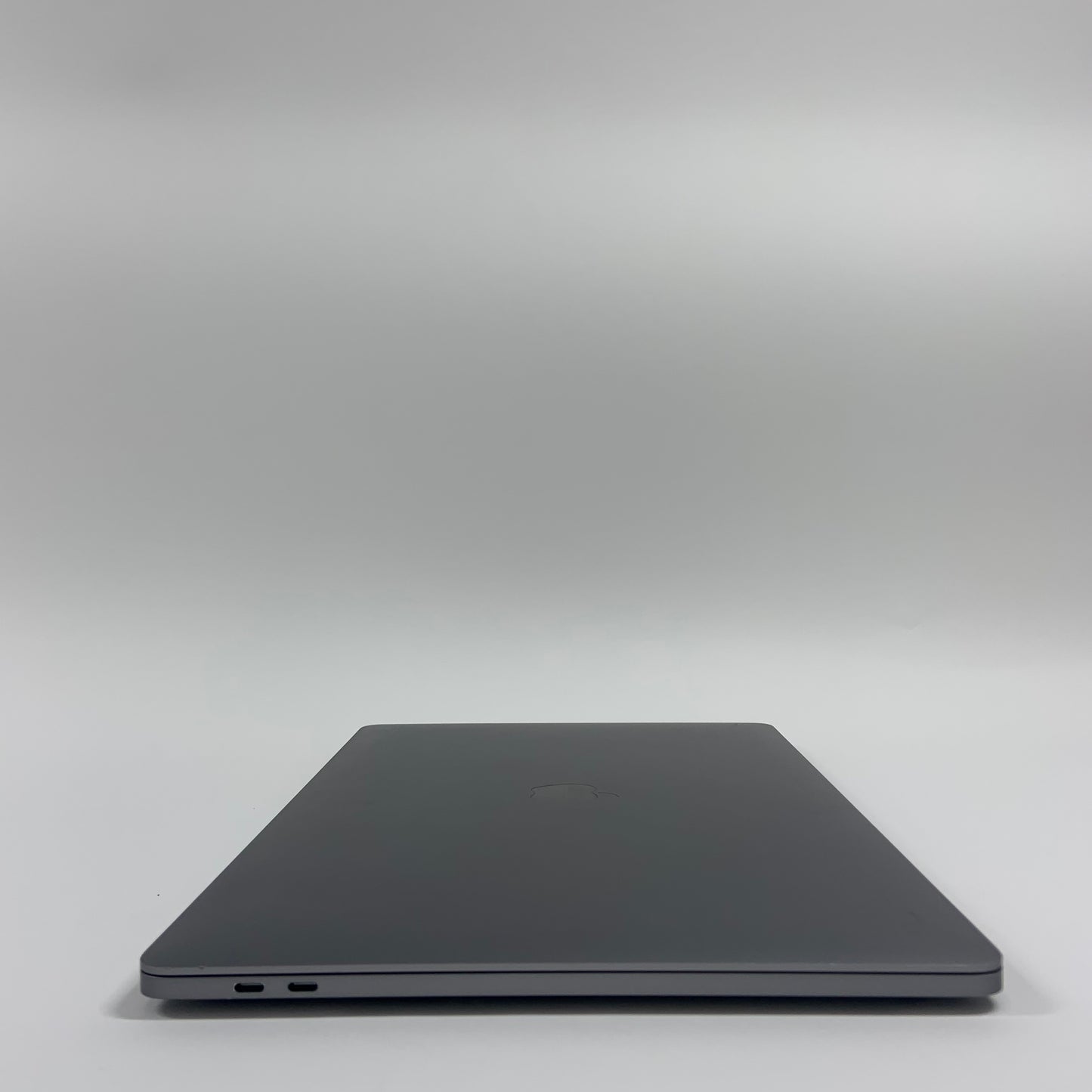2019 Apple MacBook Pro 16" i7 2.6GHz 16GB RAM 512GB SSD Space Gray A2141