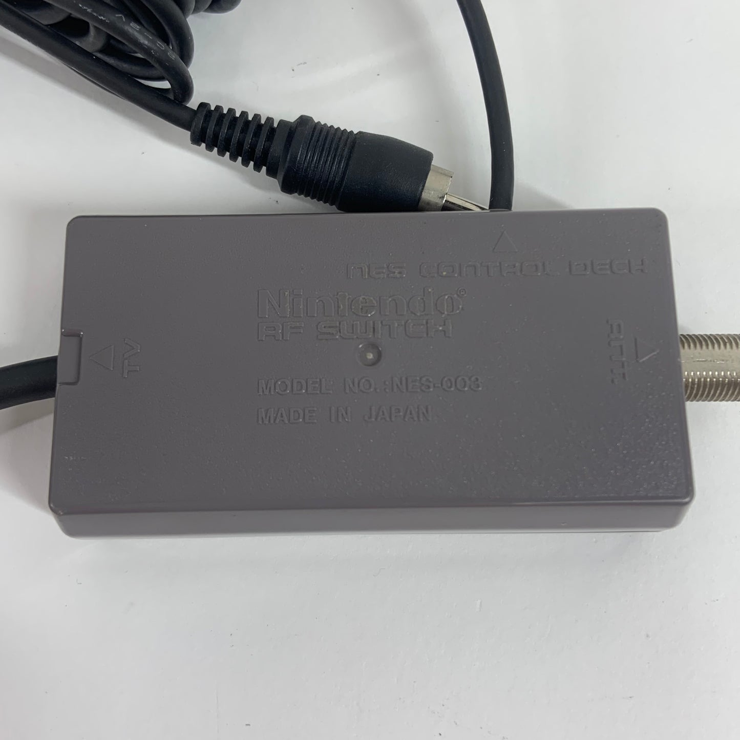 Nintendo Entertainment System NES Video Game Console NES-001 Gray