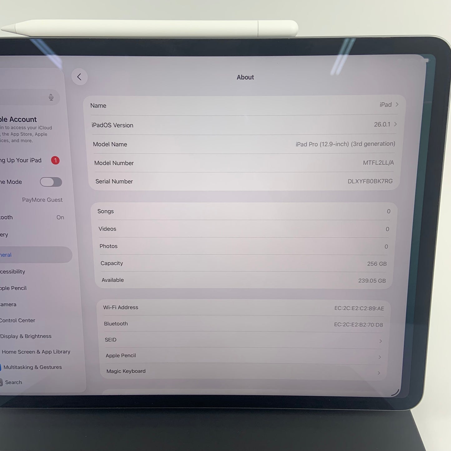 WiFi Only Apple iPad Pro 12.9" 3rd Gen 256GB Space Gray MTFL2LL/A BUNDLE