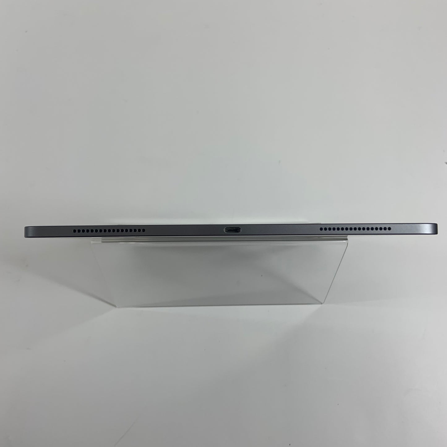WiFi Only Apple iPad Pro 12.9" 3rd Gen 256GB Space Gray MTFL2LL/A BUNDLE