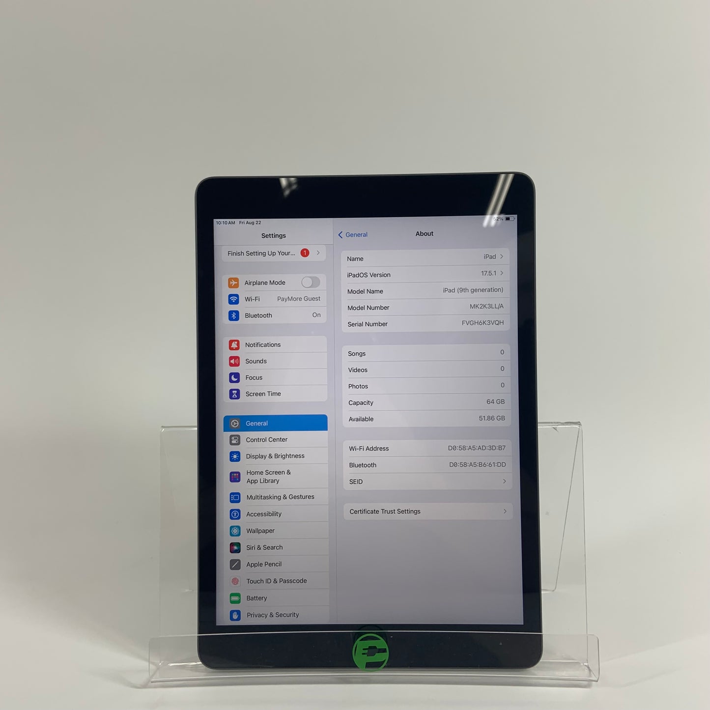 WiFi Only Apple iPad 9th Gen 64GB 17.5.1 Space gray MK2K3LL/A
