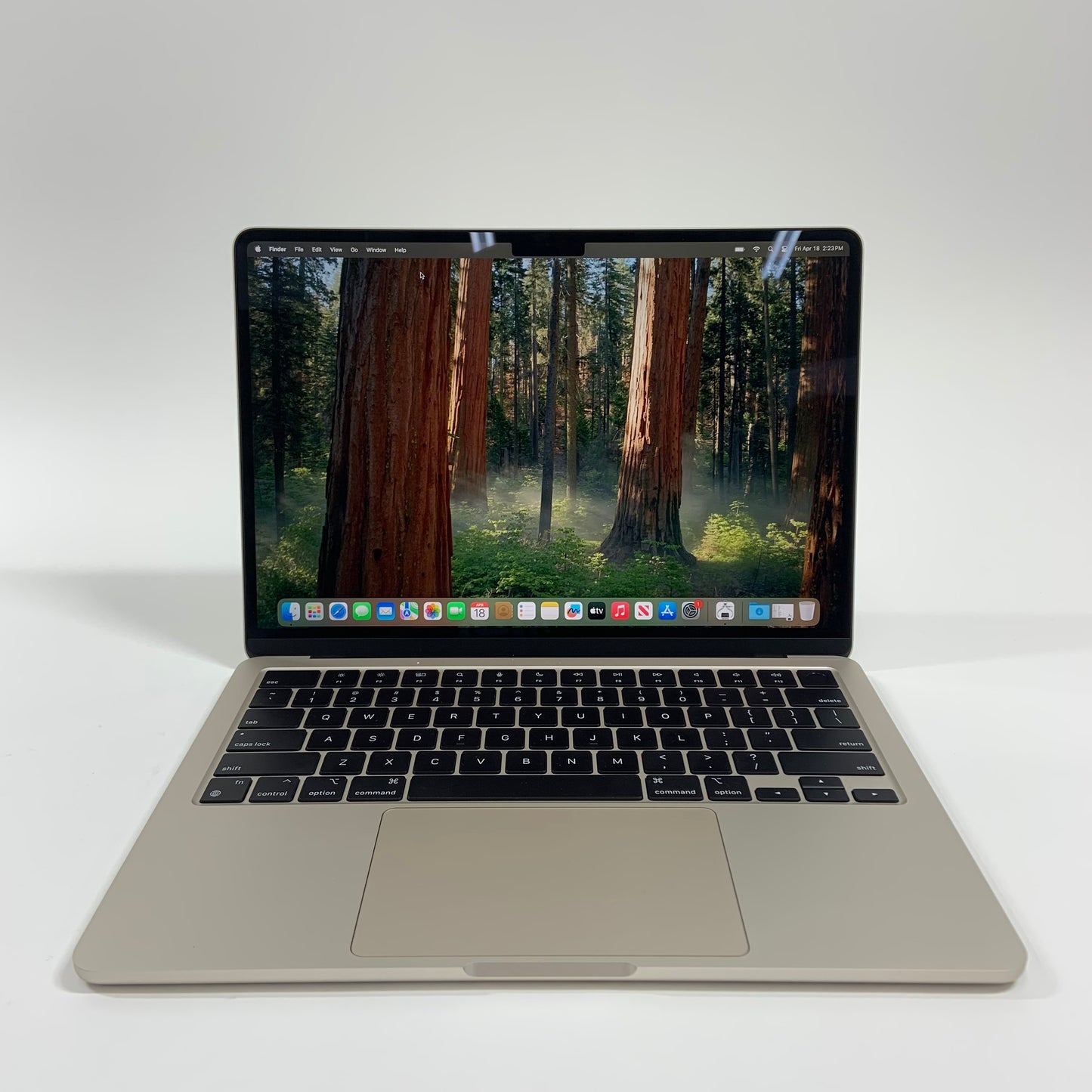 2024 Apple MacBook Air 13.6" M3 8C GPU 4.0GHz 16GB RAM 256GB SSD A3113