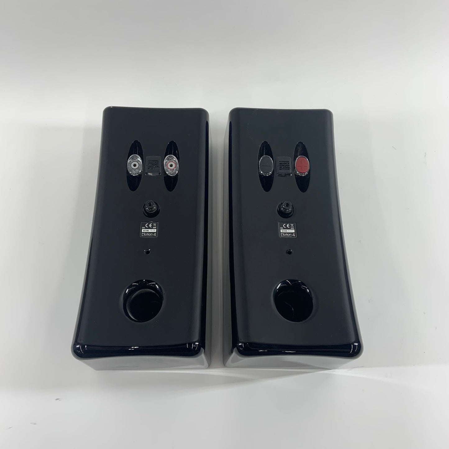 Martin Logan Motion 4 Bookshelf Speaker Pair Piano Black