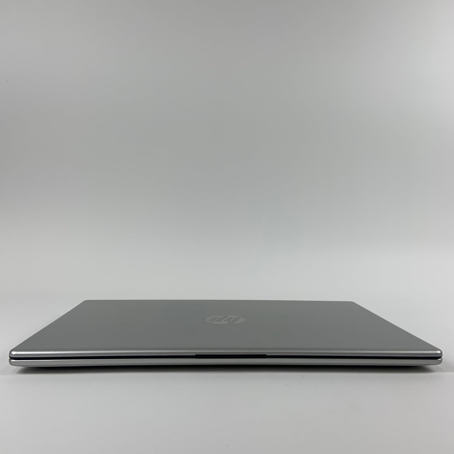 HP Laptop Touchscreen 15.6" Ryzen 5 7520U 16GB DDR5 512GB SSD Win 11 Pro Charger