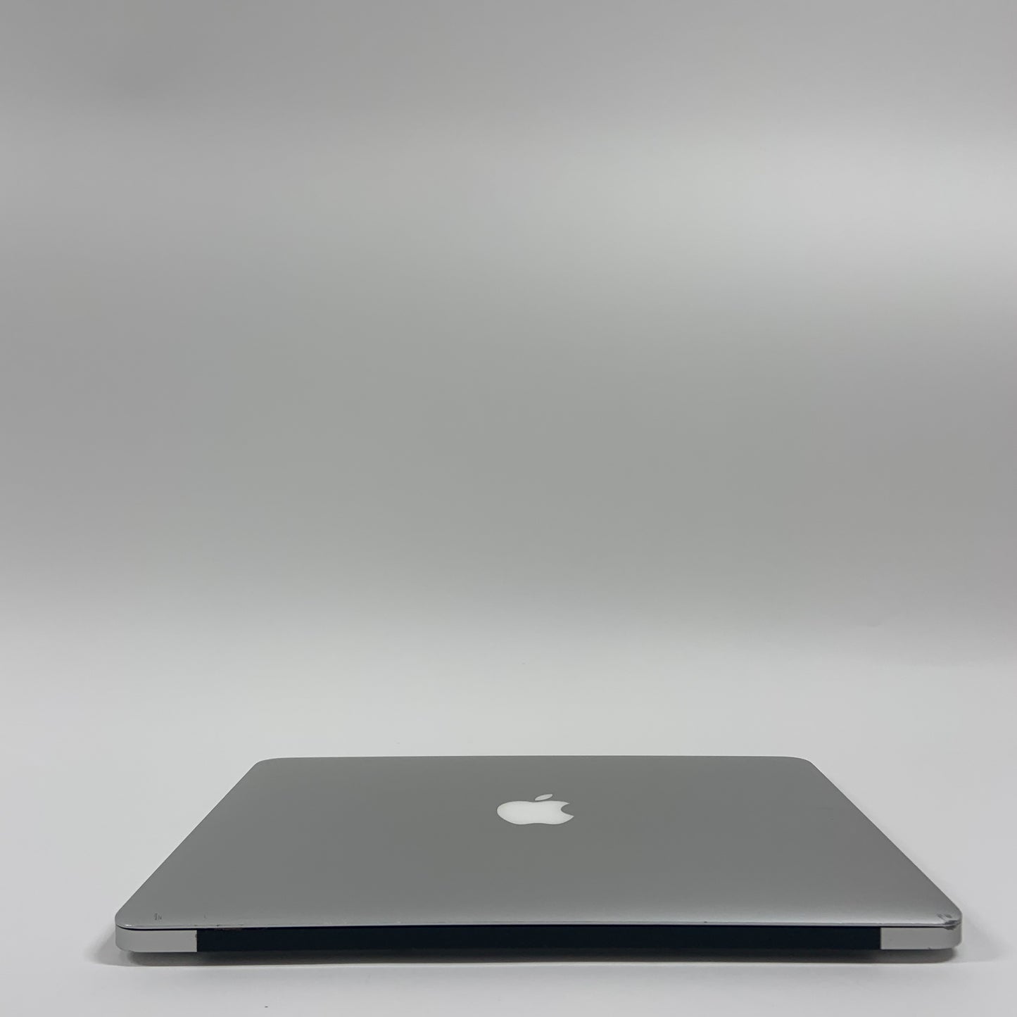2017 Apple MacBook Air 13.3" i5 1.8GHz 8GB RAM 256GB SSD Silver A1466
