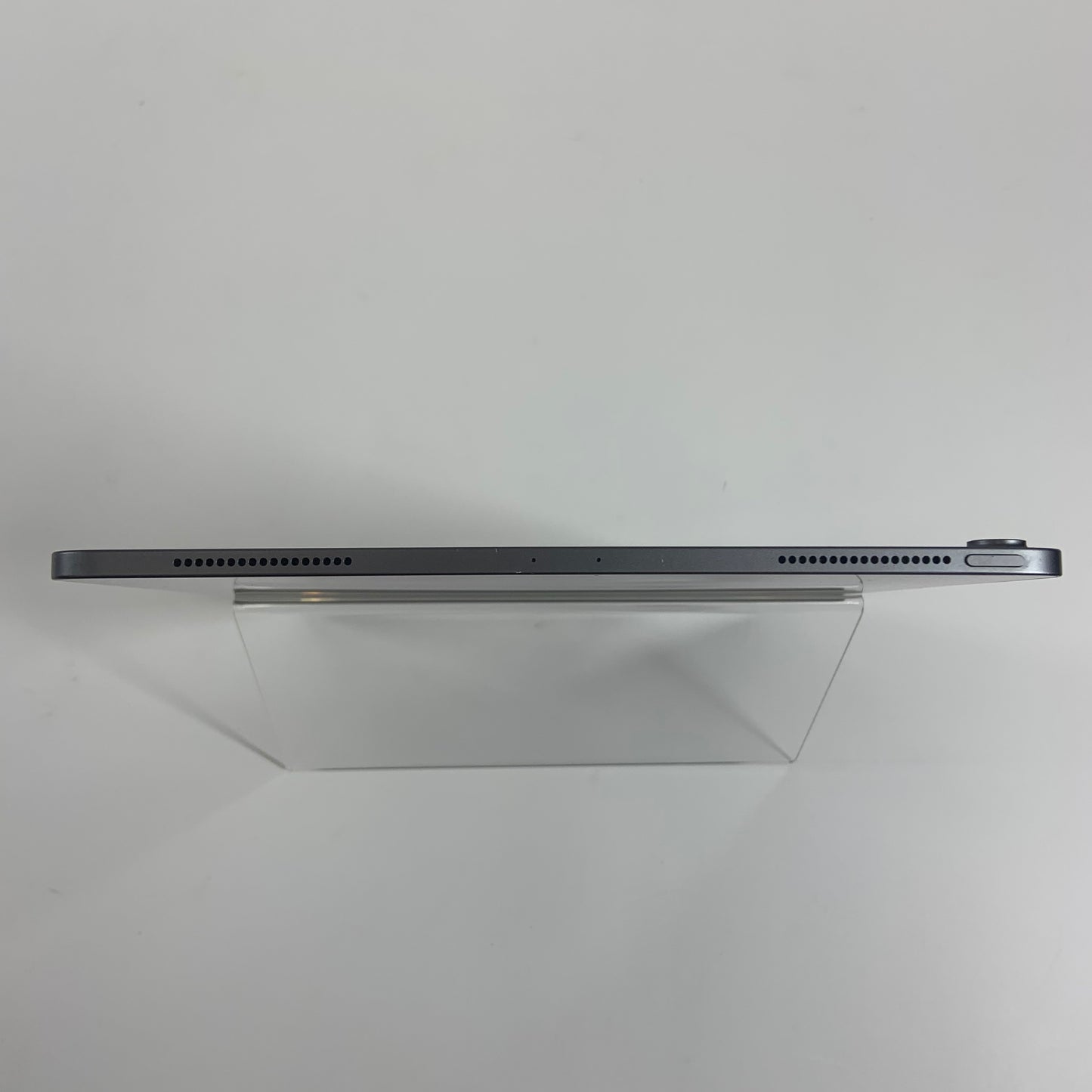 WiFi Only Apple iPad Pro 12.9" 3rd Gen 256GB Space Gray MTFL2LL/A BUNDLE