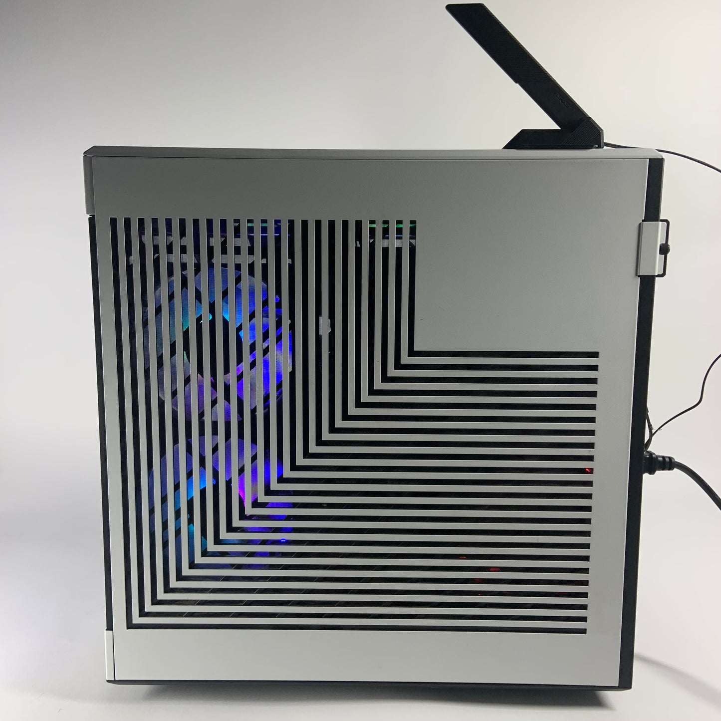 White HYTE Y60 RTX 3090 Ti 24GB AMD Ryzen 9 5950X 128GB RAM 3TB SSD Gaming PC