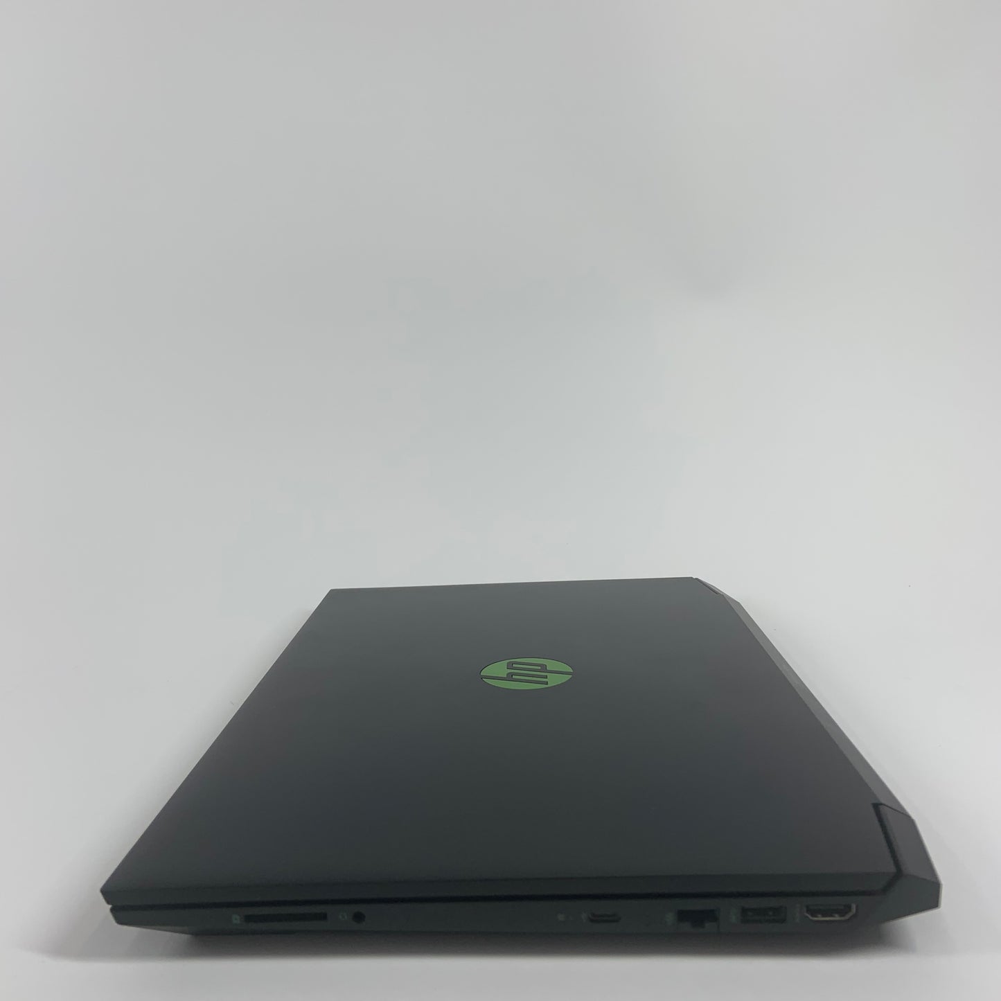 HP Pavilion Gaming 15.6" Ryzen 5 3550H 8GB RAM 256GB SSD GeForce GTX 1050