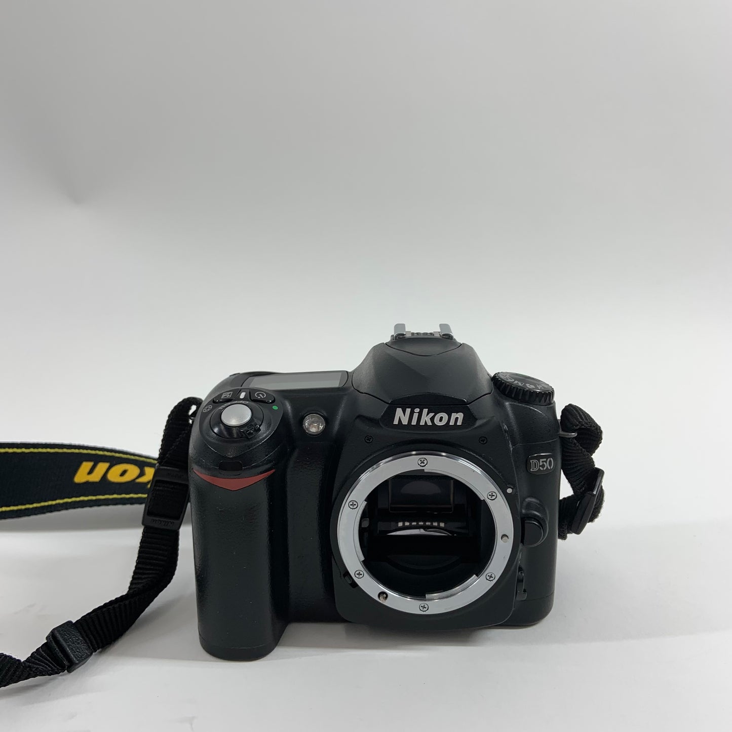Nikon D50 16.1MP Digital SLR DSLR Camera