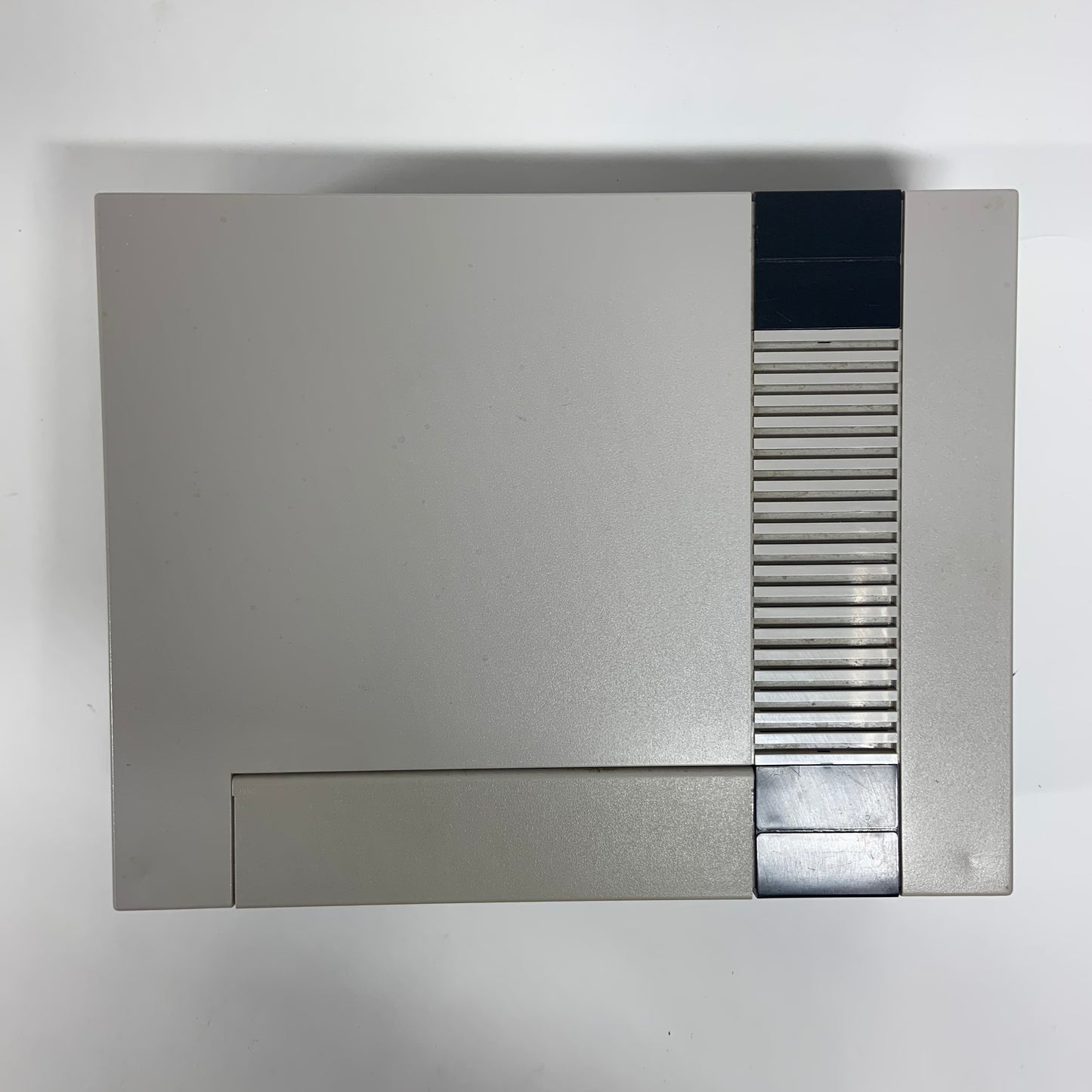 Nintendo Entertainment System NES Video Game Console NES-001 Gray