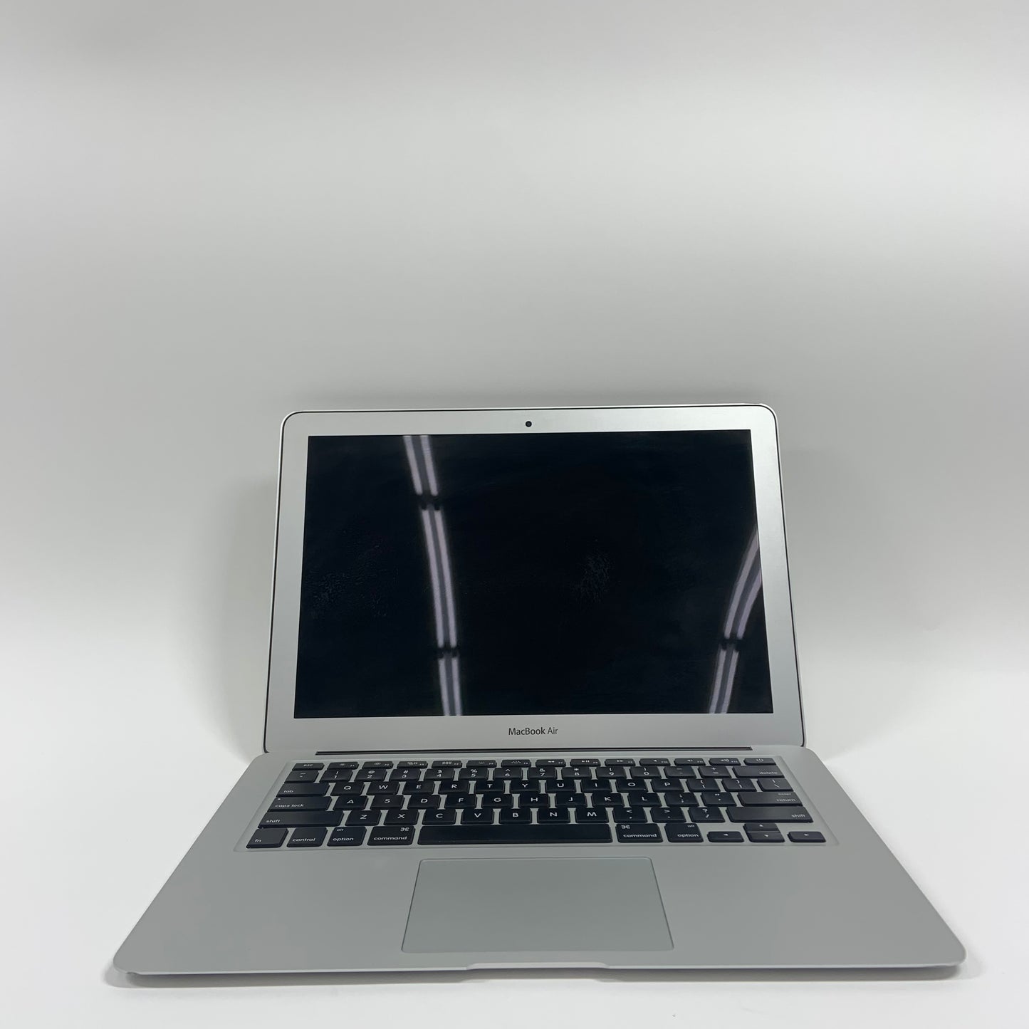 2017 Apple MacBook Air 13.3" i5 1.8GHz 8GB RAM 256GB SSD Silver A1466