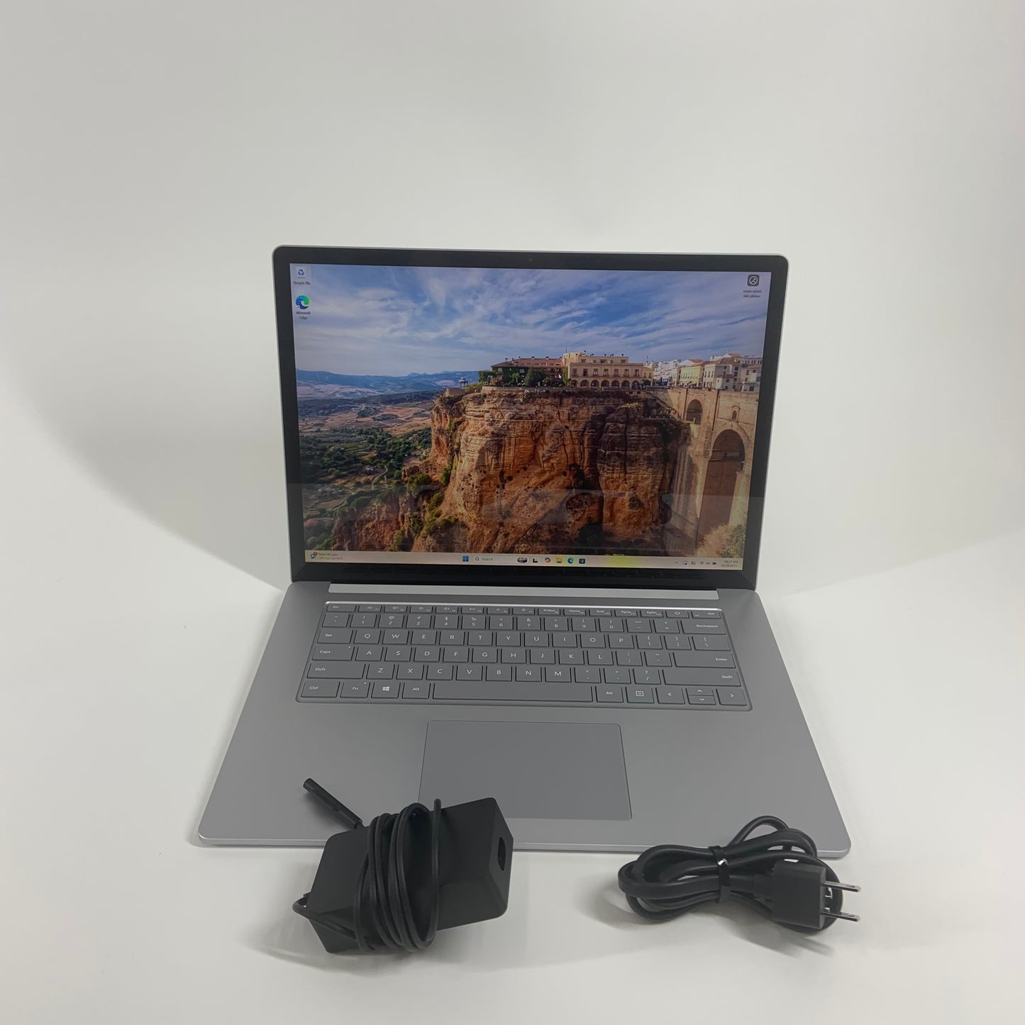 Microsoft Surface Laptop 3 1873 15" Ryzen 5 2.1GHz 8GB RAM 128GB SSD