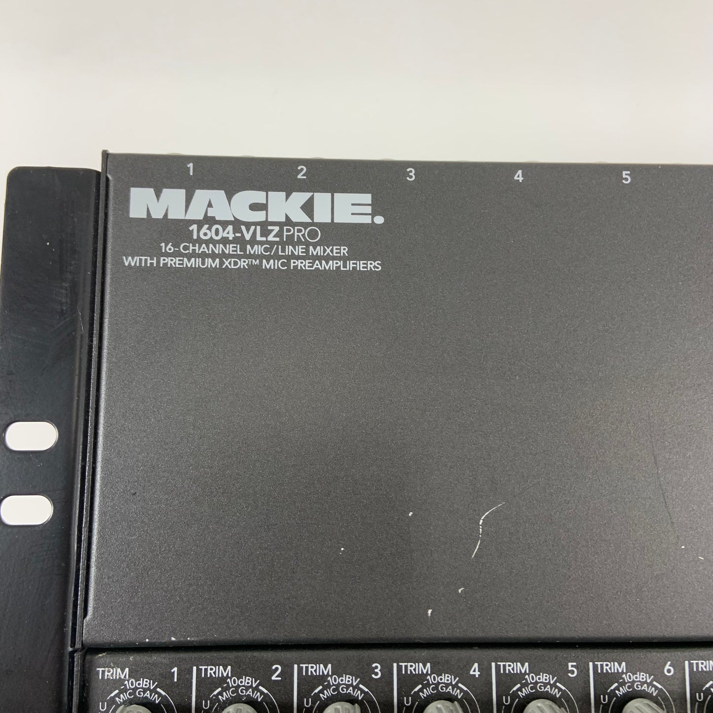 MACKIE 1604-VLZ PRO 16 Channel Mic/Line Mixer With Premium XDR Mic Preamplifiers