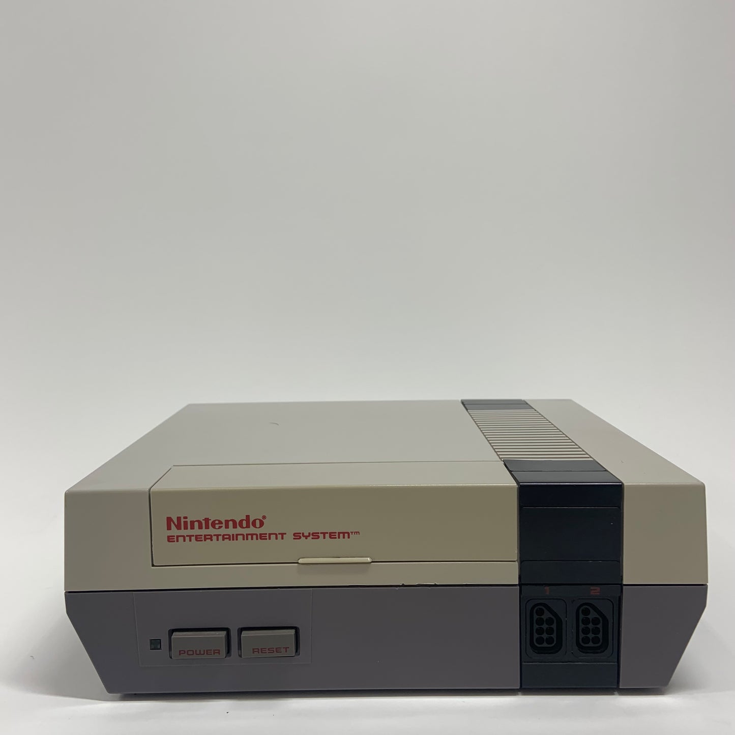 Nintendo Entertainment System NES Video Game Console NES-001 Gray