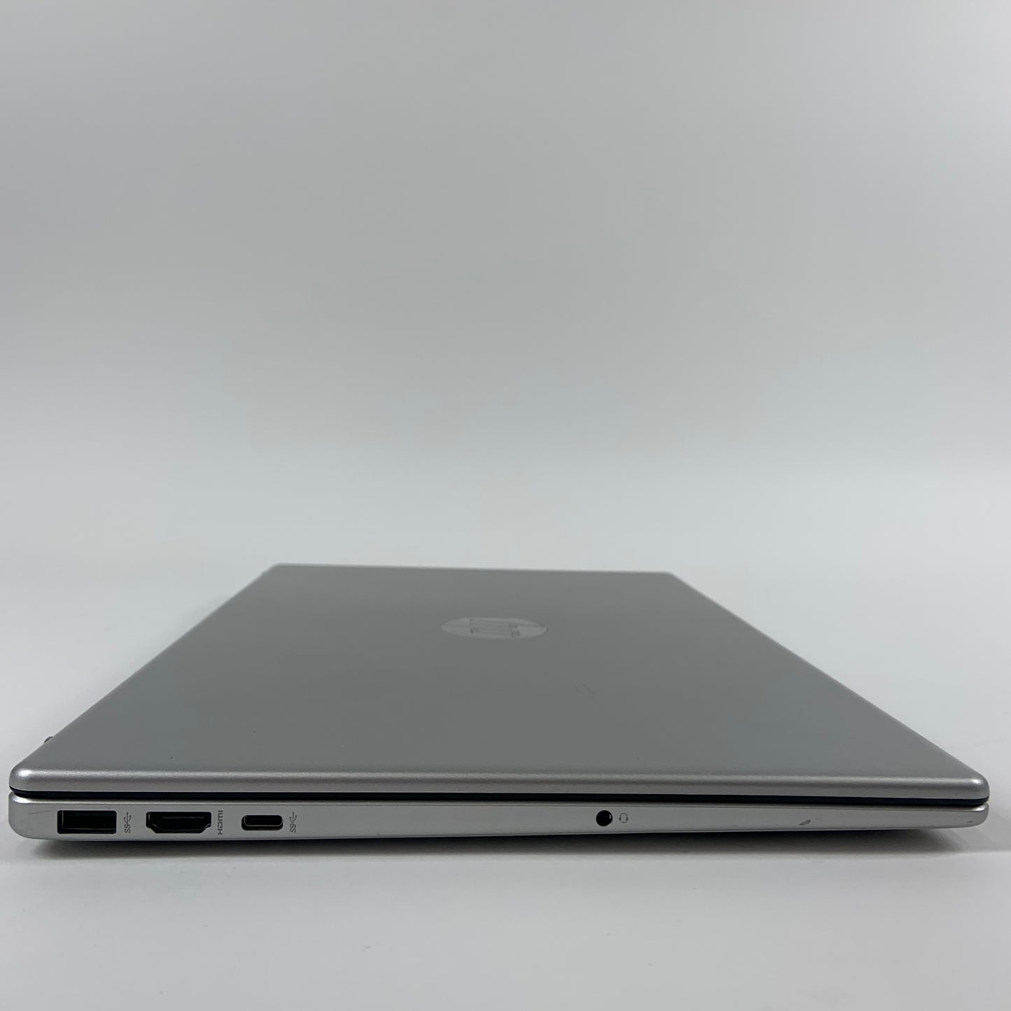 HP Laptop Touchscreen 15.6" Ryzen 5 7520U 16GB DDR5 512GB SSD Win 11 Pro Charger