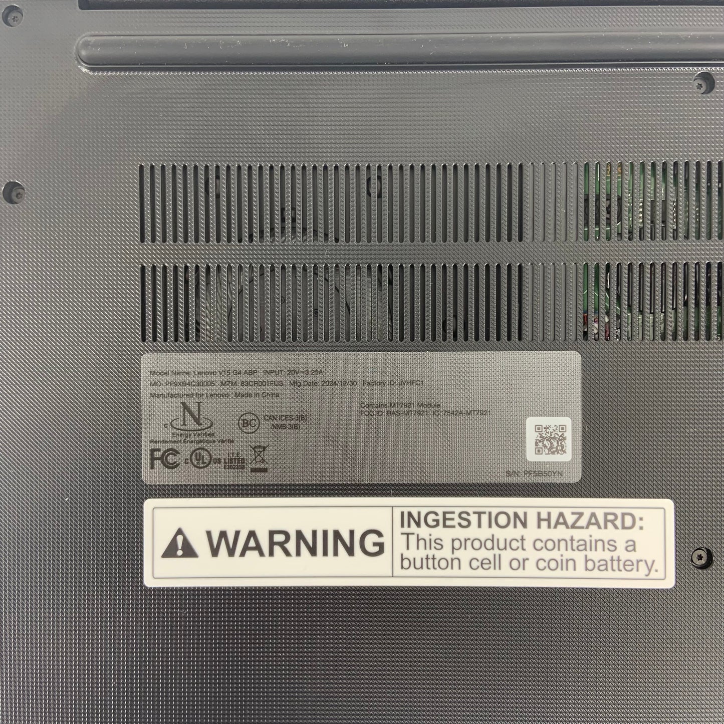 Lenovo V15 G4 ABP 15.6" Ryzen 5 7530U 2.0GHz 40GB RAM 2TB SSD WIN 11 PRO