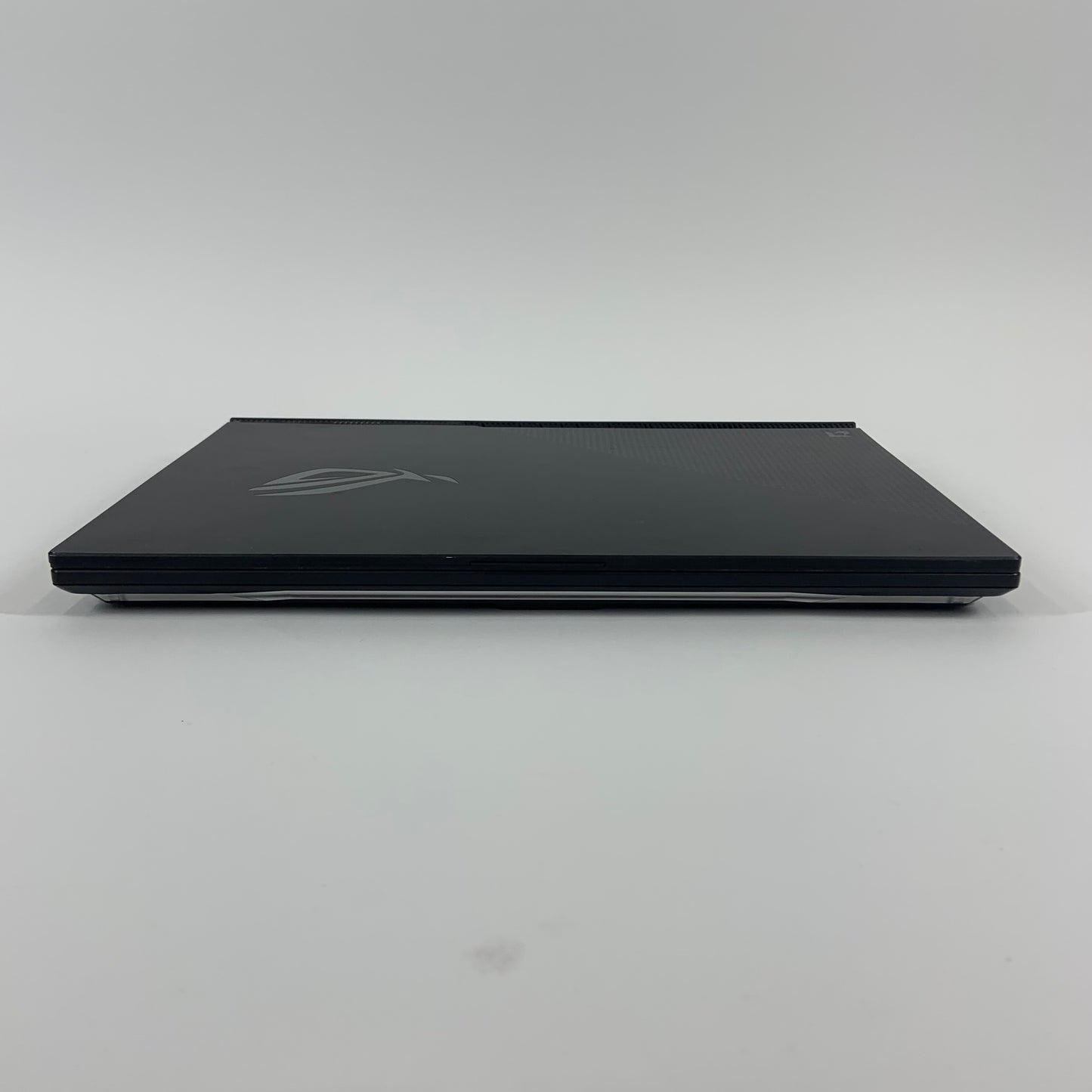 Asus ROG Strix G15 G513QY 15.6 Ryzen 9 5980HX 16GB RAM 512GB SSD Radeon RX 6800M