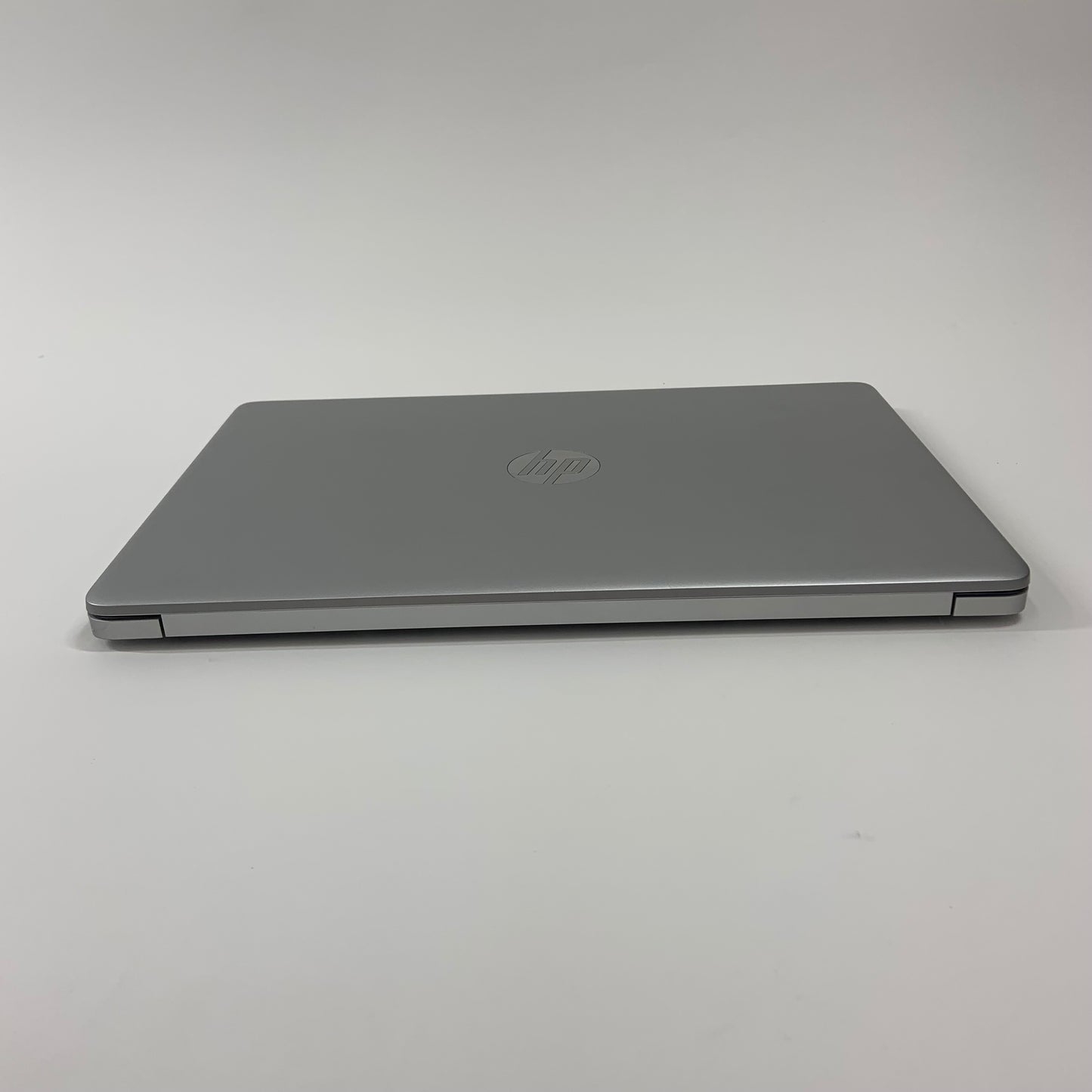 HP Laptop 15-dy2033nr 15.6" i7-1165G7 2.8GHz 8GB RAM 256GB SSD