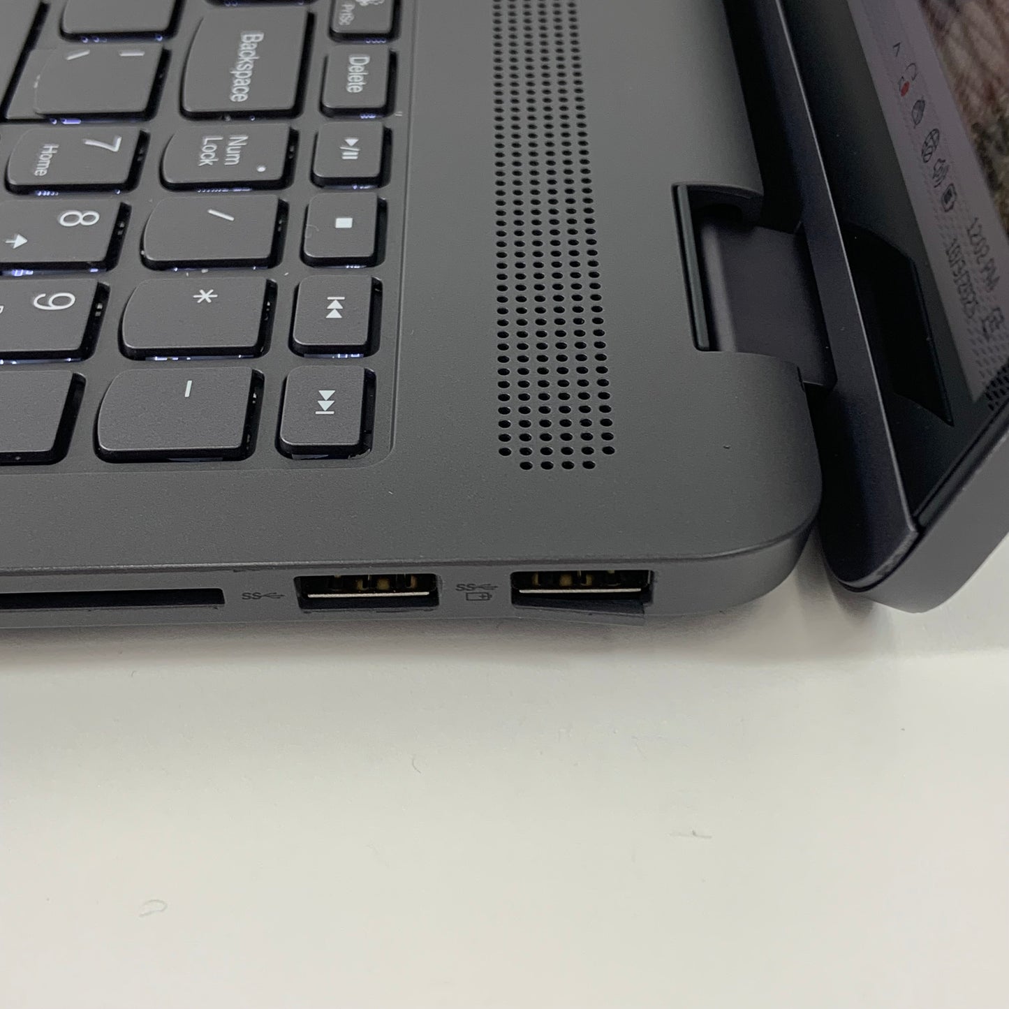 Lenovo IdeaPad Flex 5i 16" i7-1255U 1.7GHz 16GB RAM 1TB SSD