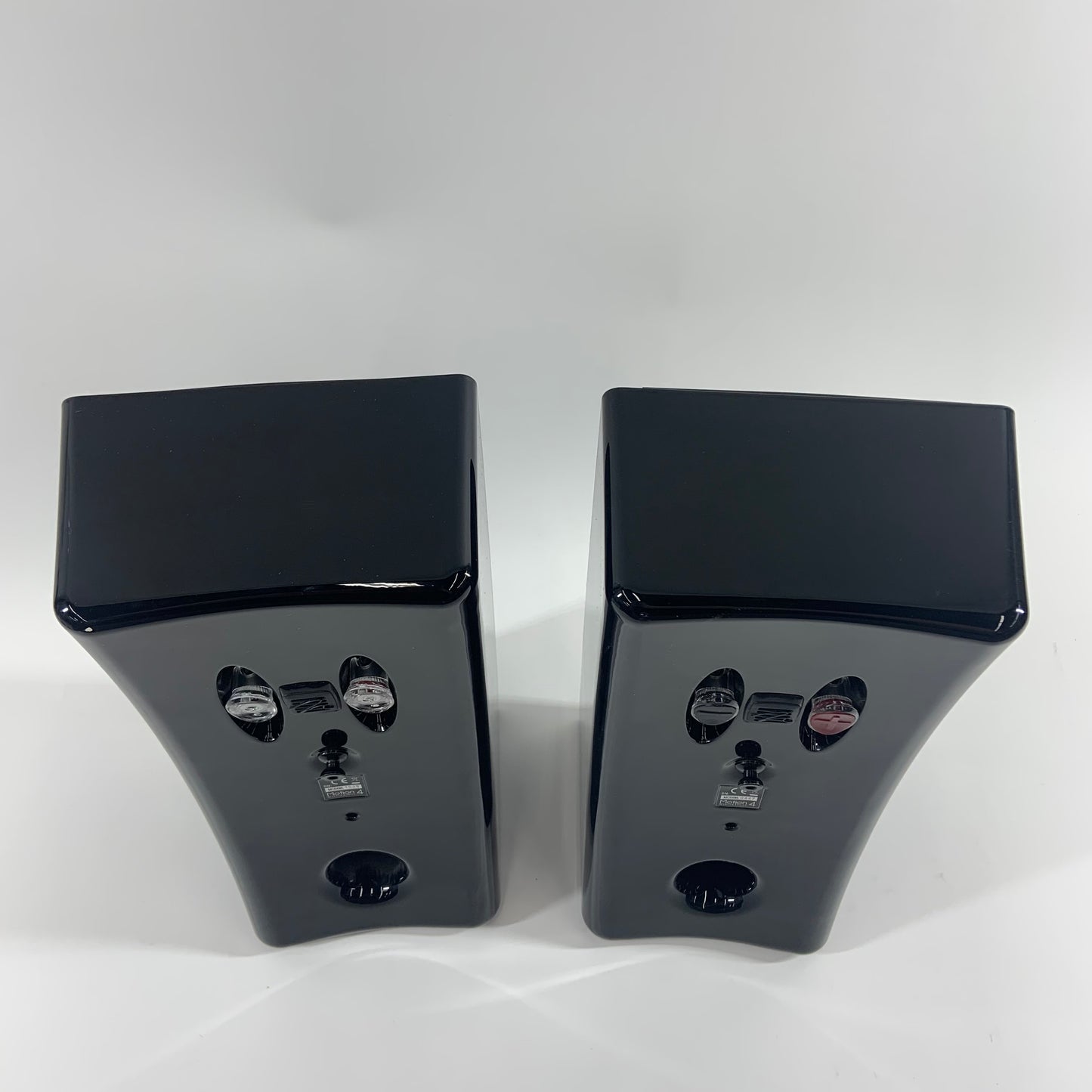 Martin Logan Motion 4 Bookshelf Speaker Pair Piano Black