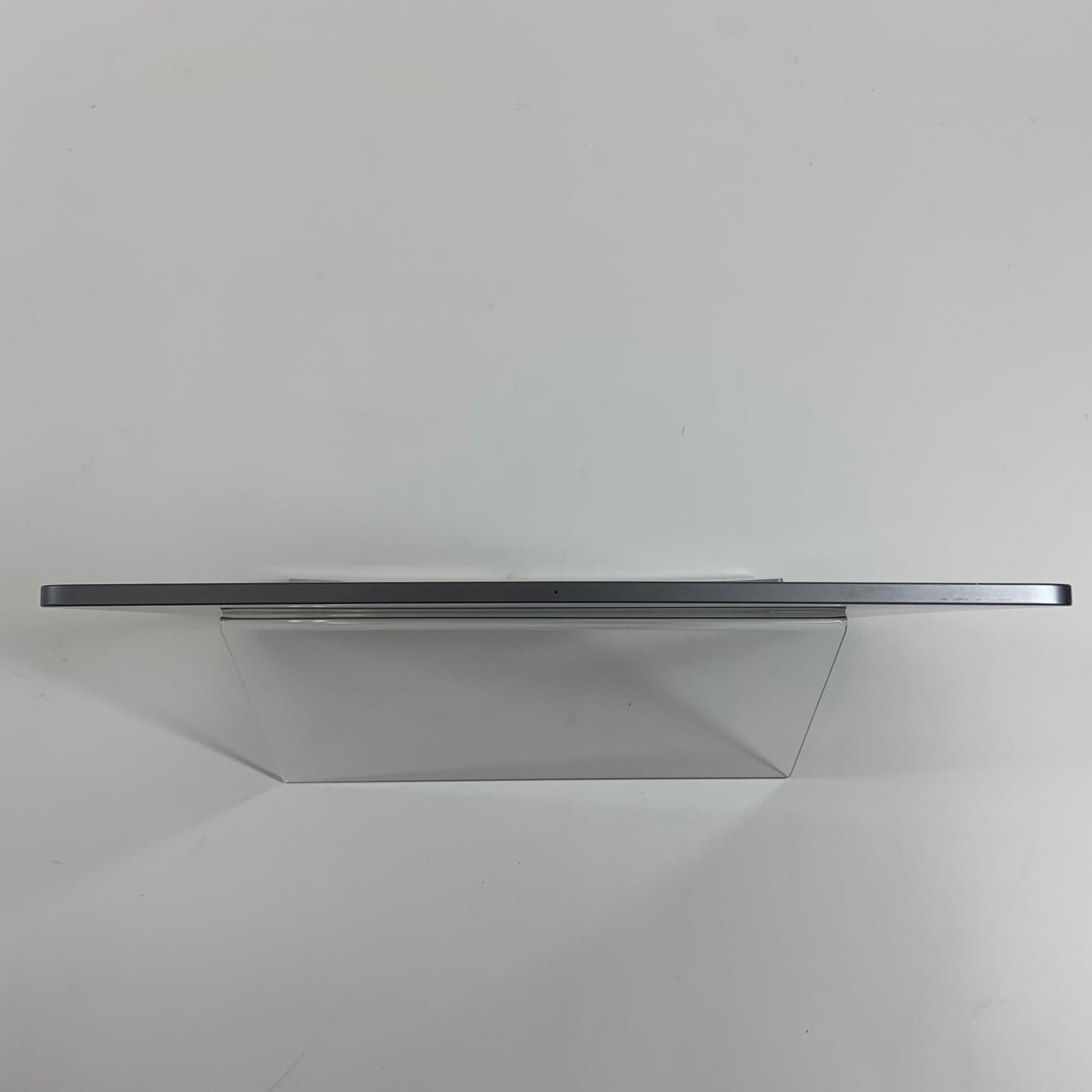 WiFi Only Apple iPad Pro 12.9" 3rd Gen 256GB Space Gray MTFL2LL/A BUNDLE