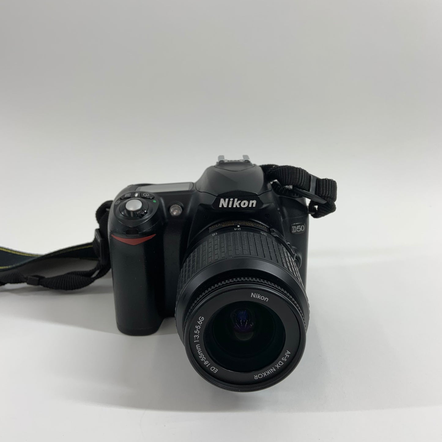 Nikon D50 16.1MP Digital SLR DSLR Camera