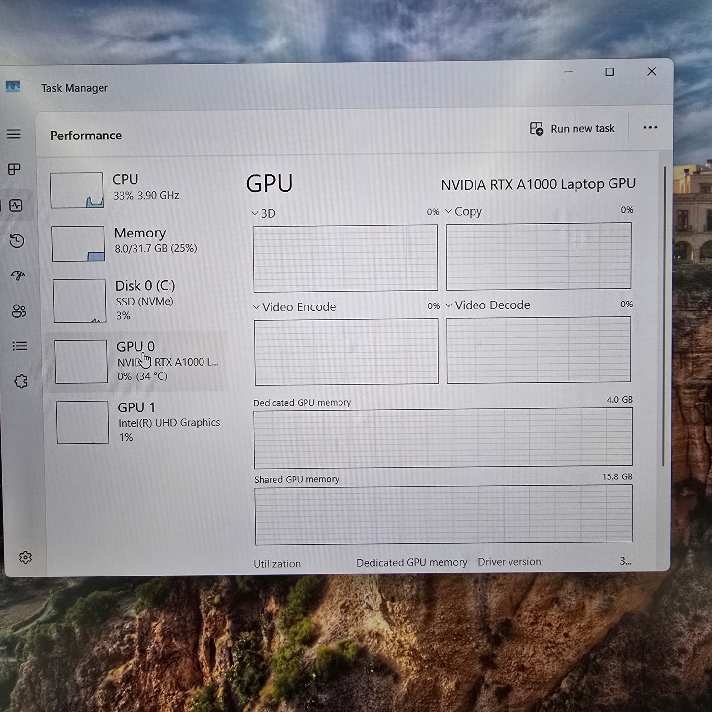 Dell Precision 7670 16" i7-12850HX 32GB RAM 1TB SSD RTX A1000 W11P Studio Laptop