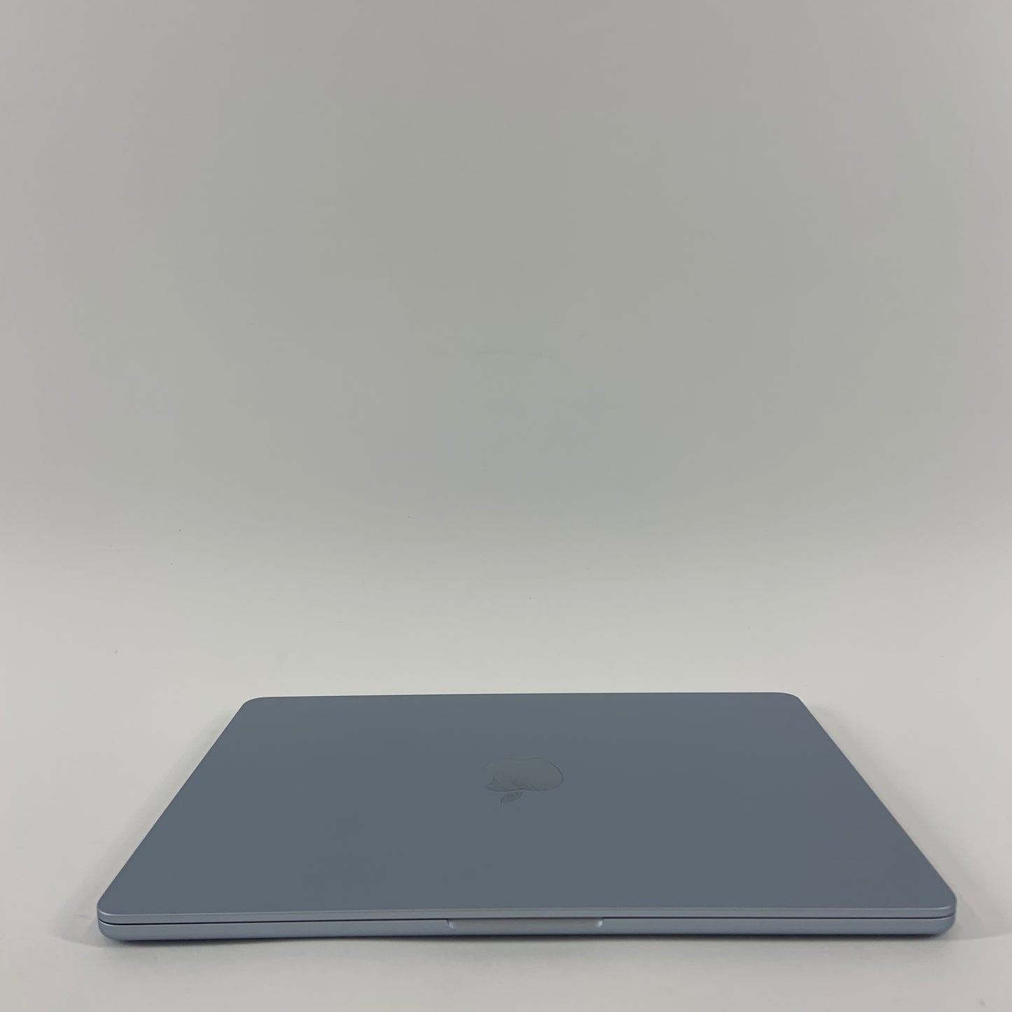 2025 Apple MacBook Air 13.6" M4 8C GPU 4.5GHz 16GB RAM 256GB SSD A3240