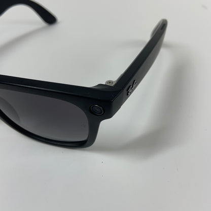 Ray-Ban Meta Wayfarer Gen 1 Matte Black AI Smart Glasses With Leather Case
