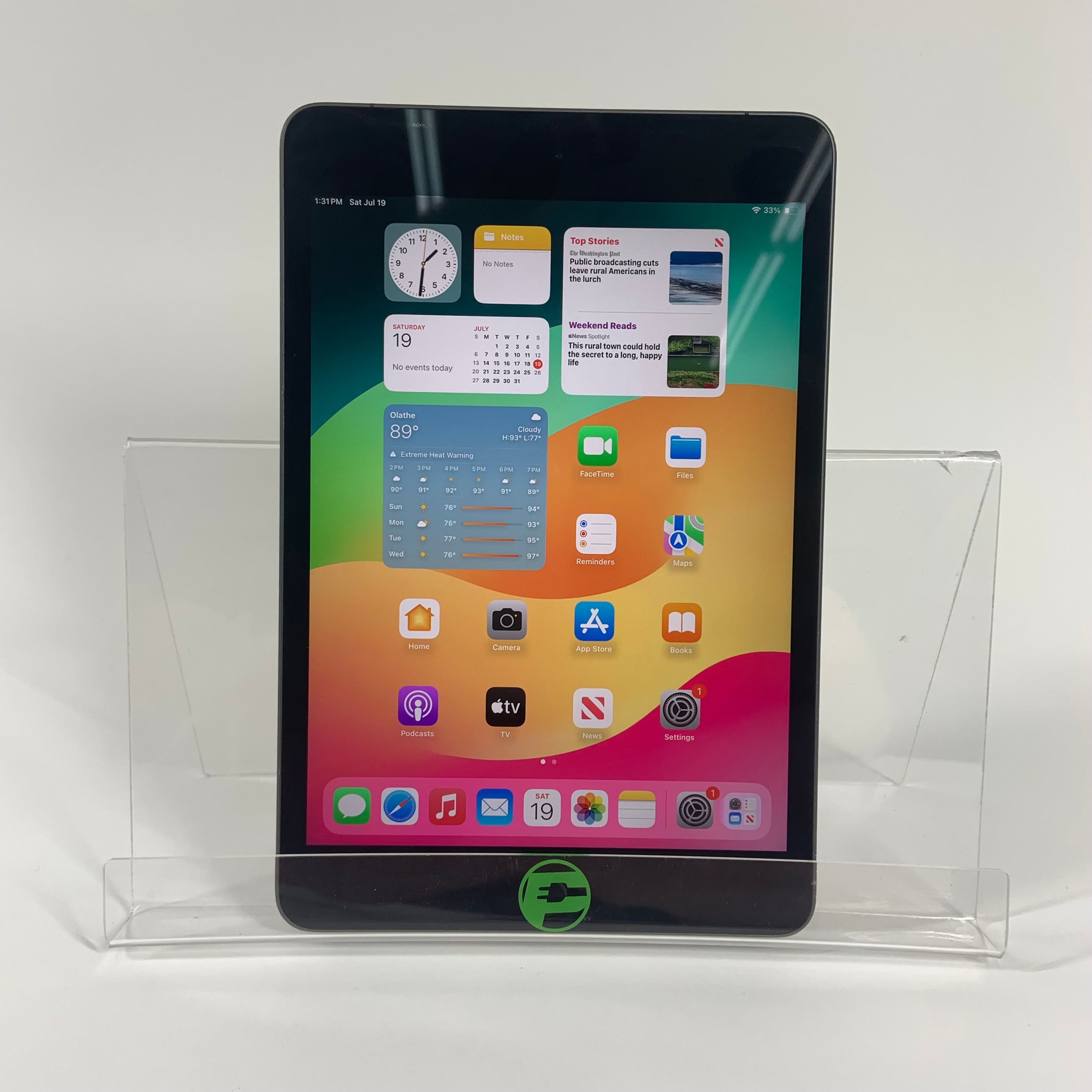 Unlocked Apple iPad Mini 5th Gen 64GB 17.6.1 Silver NUXF2LL
