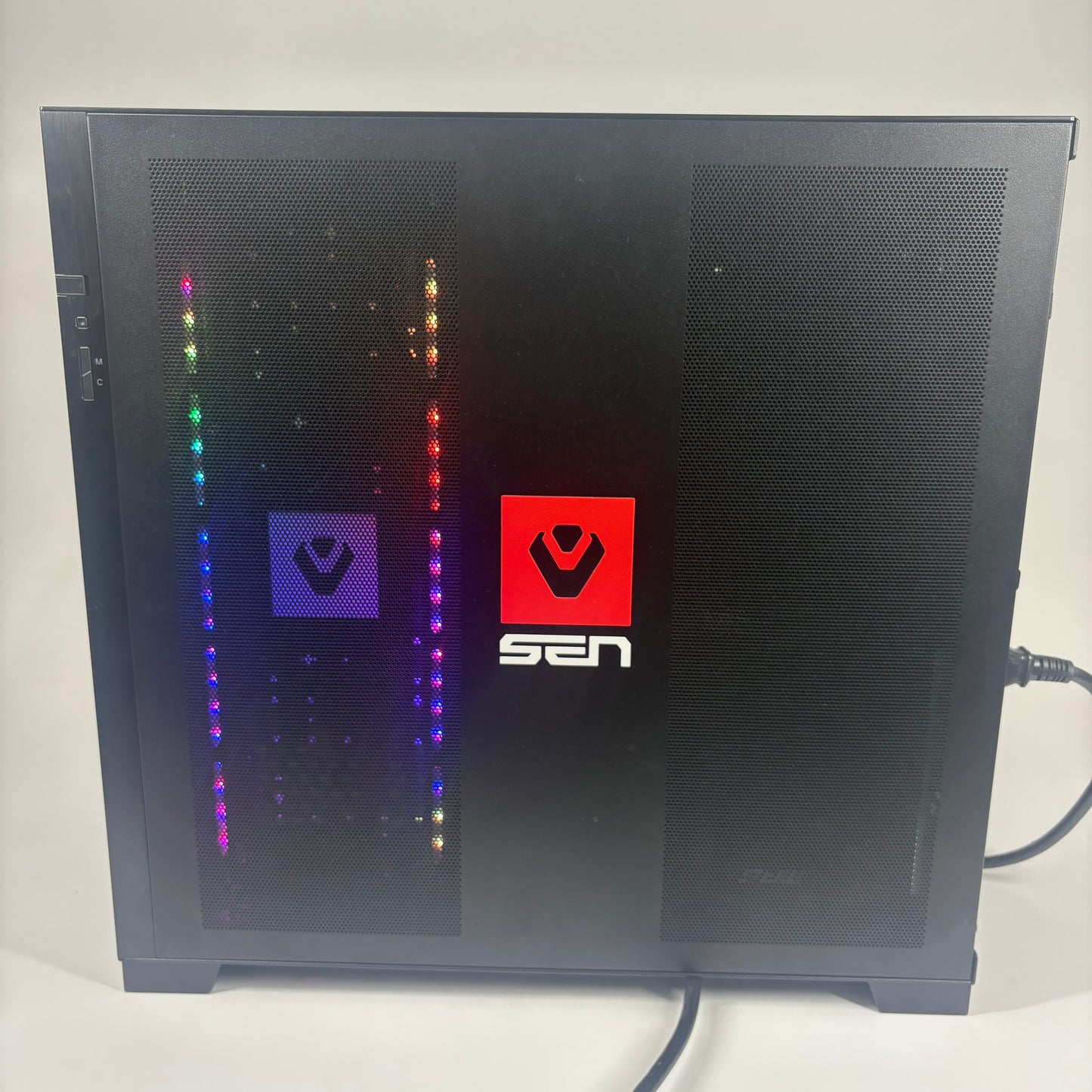 Starforge LIAN LI O11 Dynamic i7-14700F 32GB DDR5 3TB Storage NVIDIA RTX 4070 Ti