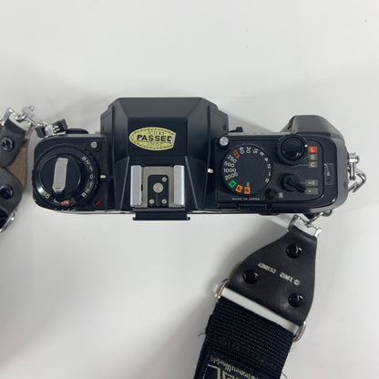 Nikon N2000 35MM Film Camera BUNDLE TESTED