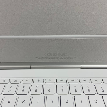New Apple Magic Keyboard for iPad Air 11" Keyboard Folio Case White A3339