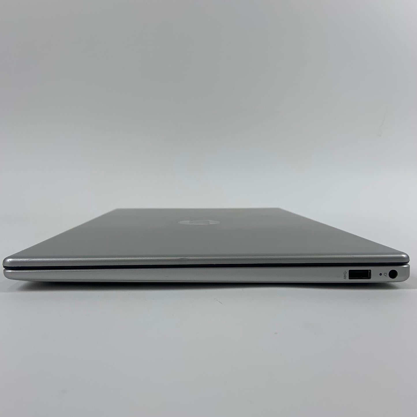 HP Laptop Touchscreen 15.6" Ryzen 5 7520U 16GB DDR5 512GB SSD Win 11 Pro Charger