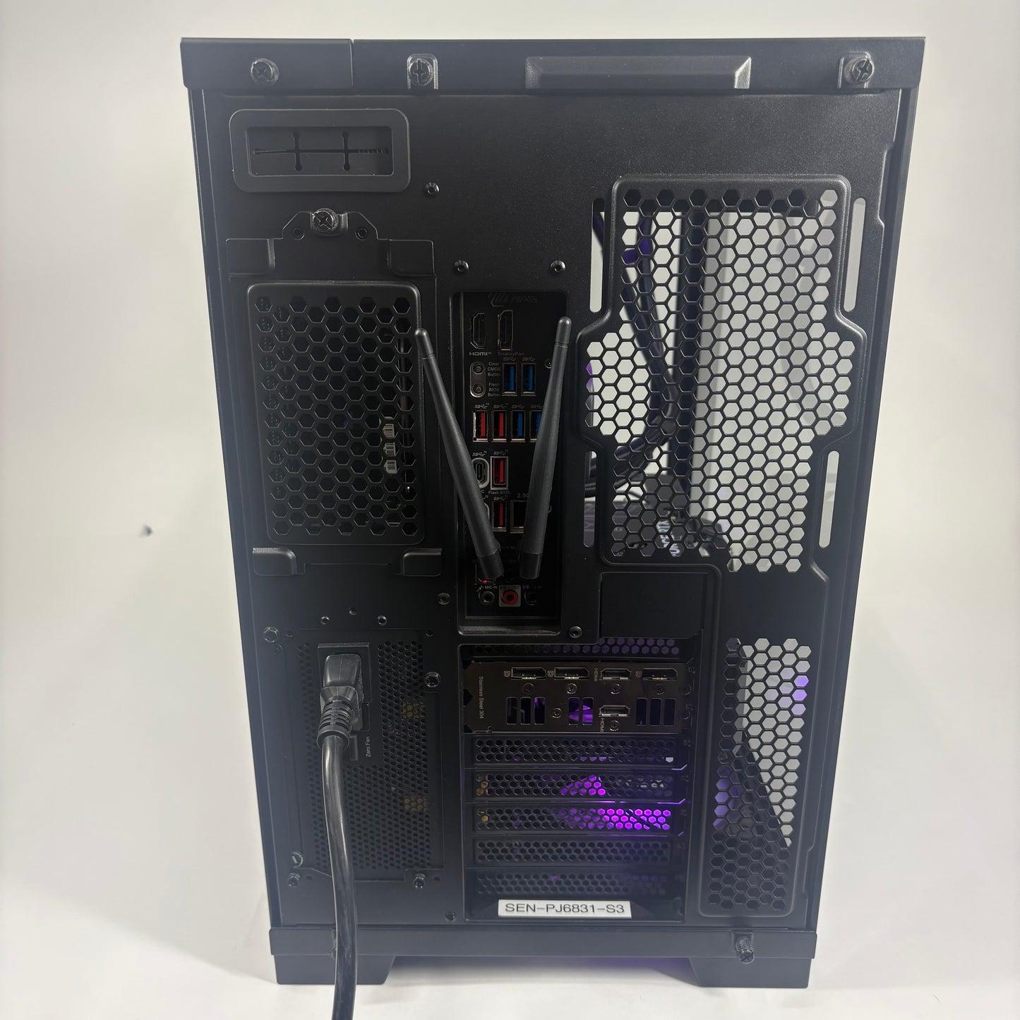 Starforge LIAN LI O11 Dynamic i7-14700F 32GB DDR5 3TB Storage NVIDIA RTX 4070 Ti