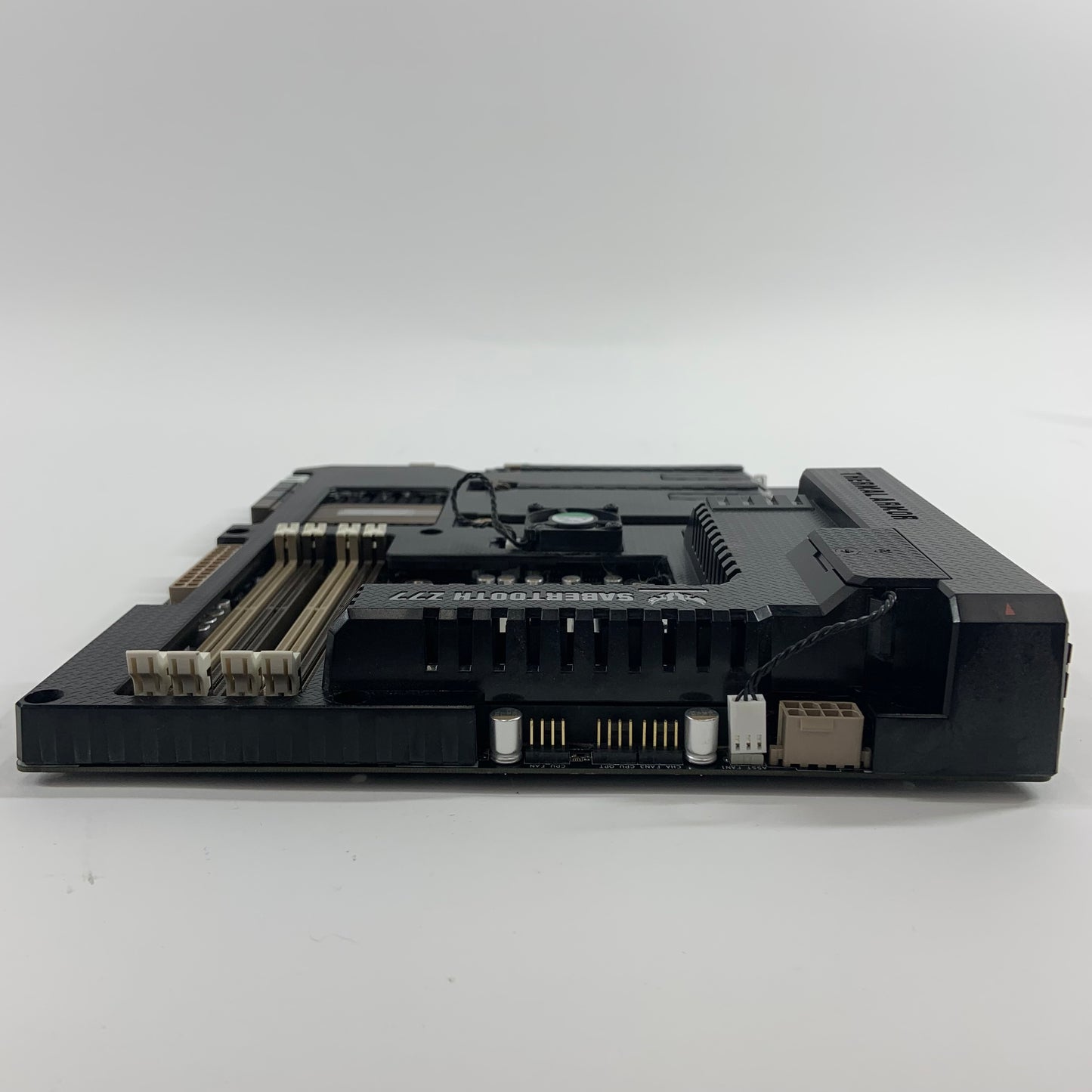 ASUS Sabertooth Z77 LGA 1155 Retro Motherboard with Thermal Armor IO Shield and 3750K
