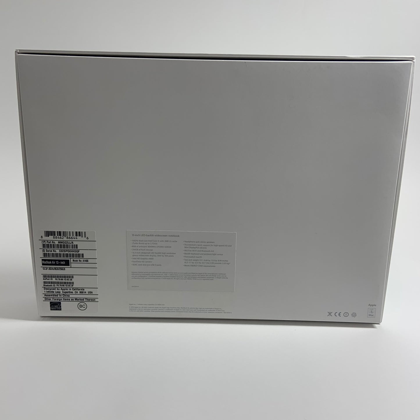 2015 Apple MacBook Air 13.3" i5 1.6GHz 8GB RAM 256GB SSD Silver A1466