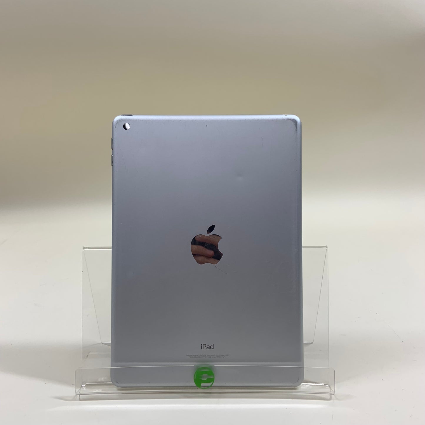 WiFi Only Apple iPad 5th Gen 32GB 16.7.2 Silver MP2G2LL/A