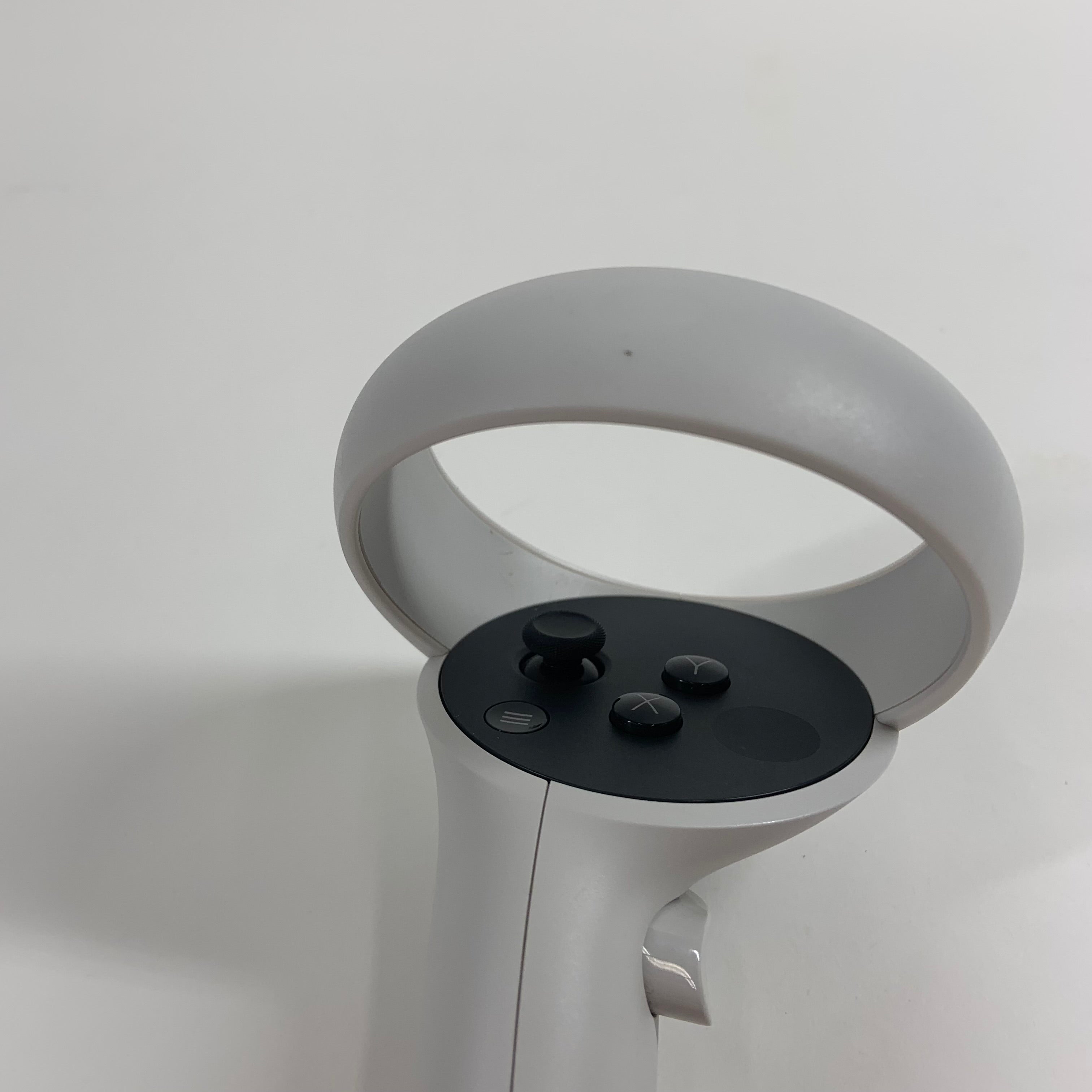 Oculus Quest 2 64GB Standalone All-in-One VR Headset KW49CM