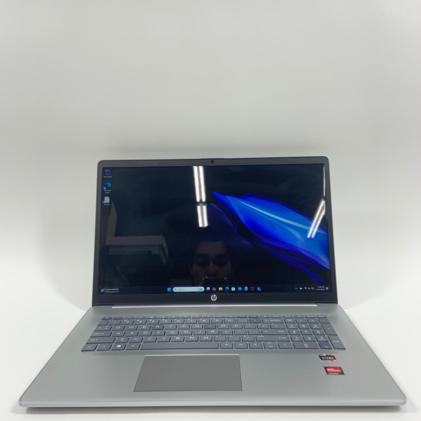 HP Notebook 17-cp3000 17" Ryzen 5 7530U 2.0GHz 32GB RAM 1TB SSD