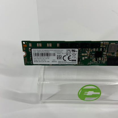 Samsung 22110mm MZ-1LB3T80 3.84TB M.2 NVMe Gen 3.0 x 4 SSD MZ1LB3T8HMLA-00007