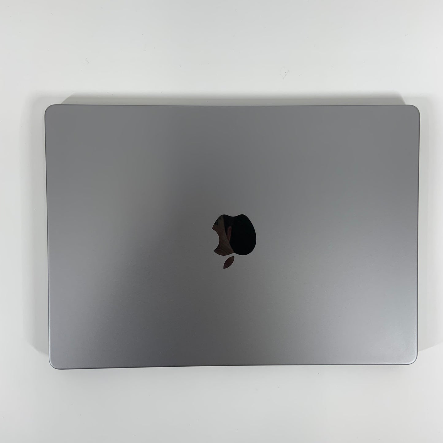 2021 Apple MacBook Pro 14" M1 Pro 14C GPU 3.2GHz 16GB RAM 512GB SSD A2442