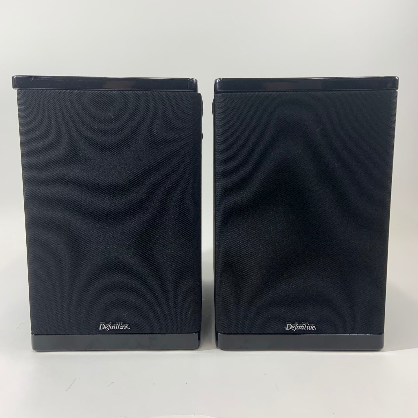 Definitive Technology StudioMonitor 450 Bookshelf Speakers Black High-Gloss PAIR