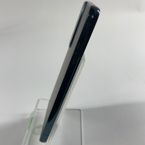 Unlocked Samsung Galaxy S22 8GB RAM 128GB SM-S901U Black