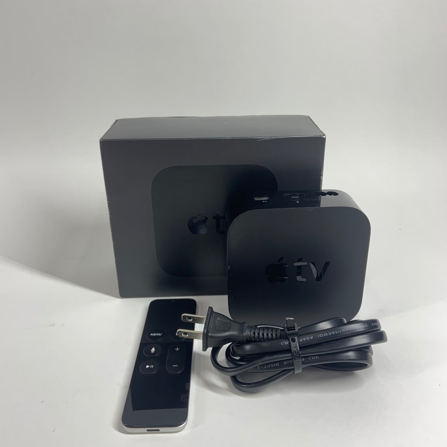 Apple TV HD 4th Gen 32GB Digital HD Media Streamer MGY52LL/A WiFi + Ethernet
