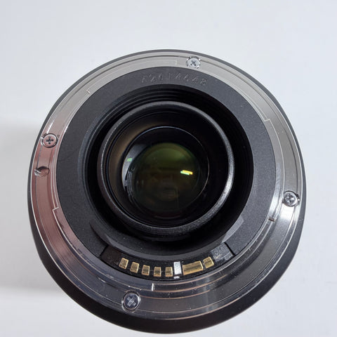 Canon EF 28-135mm f/3.5-5.6 28-135mm f/3.5-5.6 IS Auto & Manual Lens
