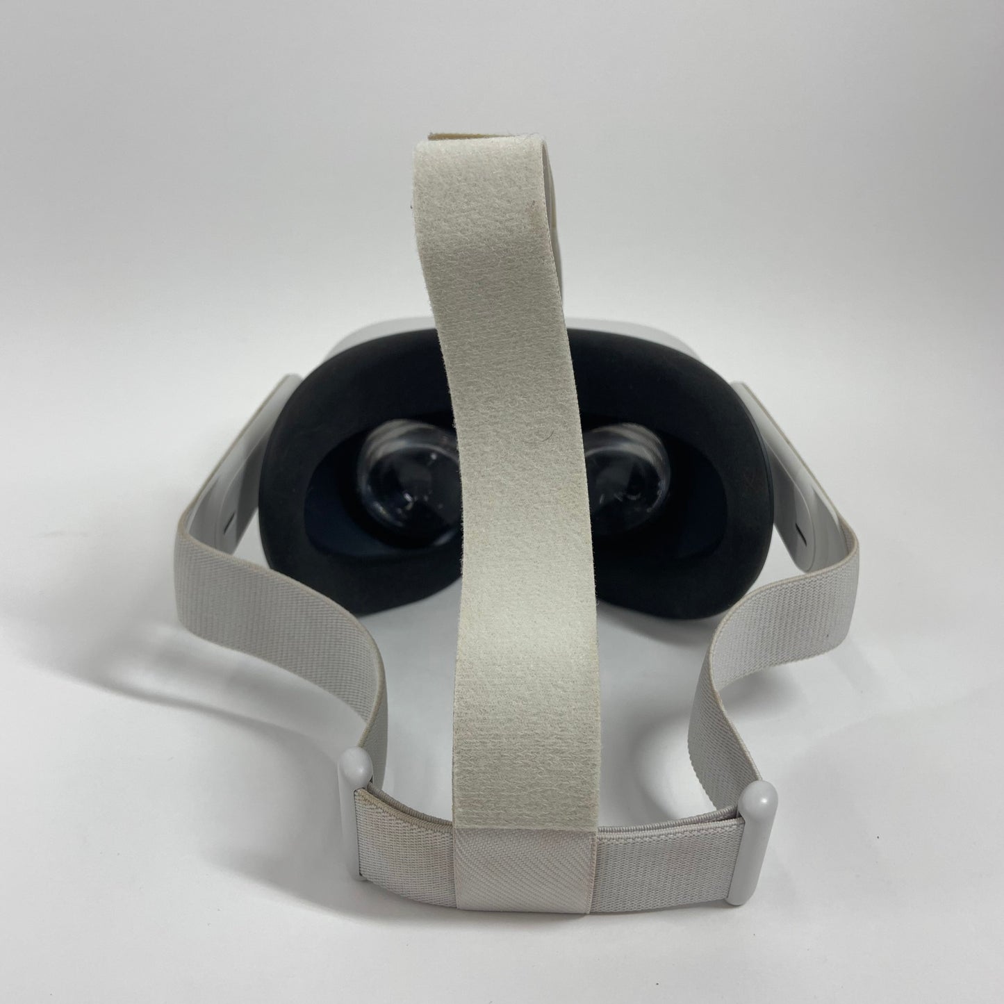 Meta Quest 2 64GB Standalone All-in-One VR Headset KW49CM