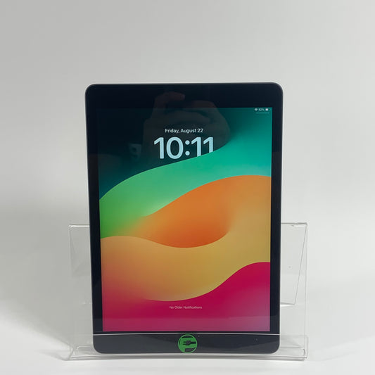 WiFi Only Apple iPad 9th Gen 64GB 17.5.1 Space gray MK2K3LL/A