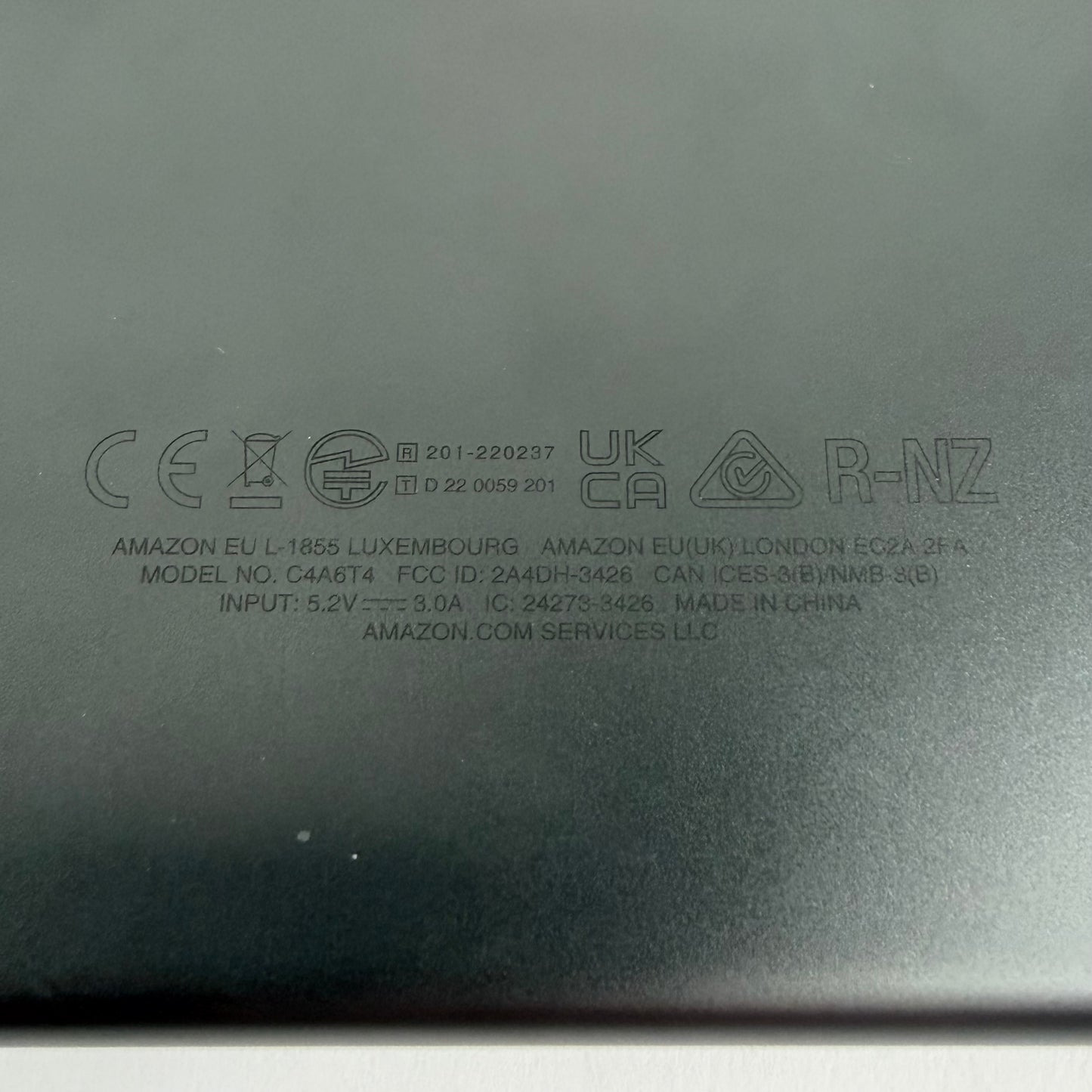 Amazon Kindle Scribe 1st Gen 10.2" 16GB Wifi Black C4A6T4 with Pen BENT