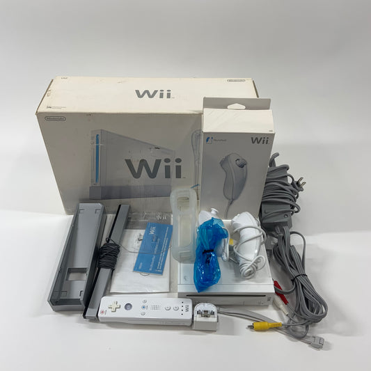 Nintendo Wii Video Game Console RVL-001 White BUNDLE
